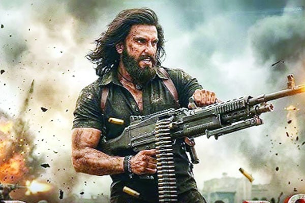 ওটিটিতে ‘ধুরন্ধর টু’ মুক্তি নিয়ে দ্বিধা