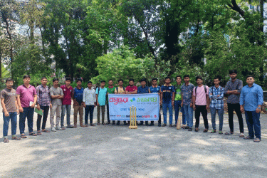 ঢাকা কলেজে মাদকবিরোধী প্রীতি ক্রিকেট ম্যাচ অনুষ্ঠিত