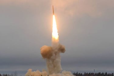 রুশ ক্ষেপণাস্ত্র হামলায় ইউক্রেনে হতাহত অন্তত ৩২