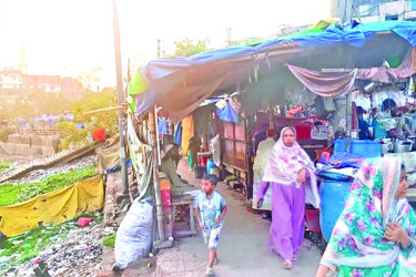 দখলের কবলে তুরাগ তীর
