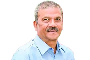 আসিফ নজরুলের মনোনীত সরকারি আইনজীবীরা এখনো বহাল তবিয়তে