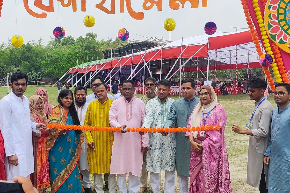 নবীন বরণ ও প্রতিষ্ঠাবার্ষিকীতে রঙিন ক্যাম্পাস