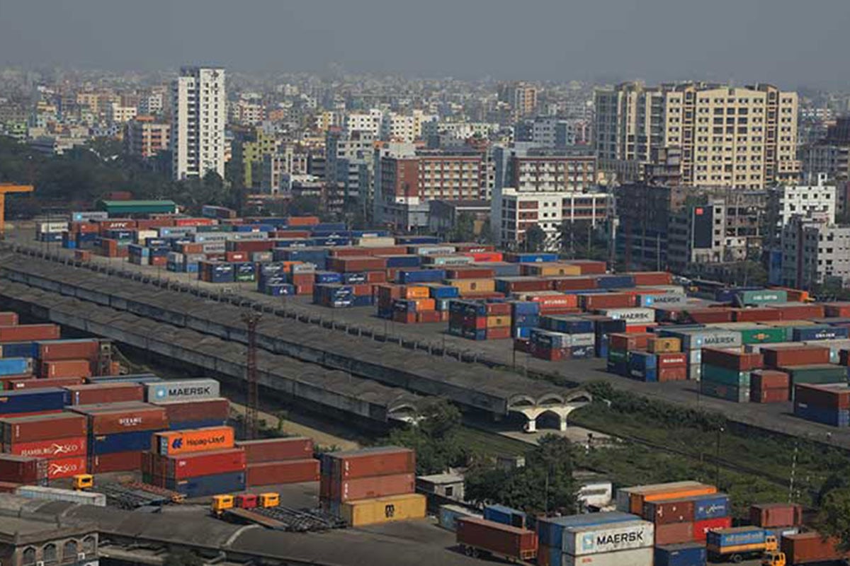 থমকে আছে ধীরাশ্রম আইসিডি প্রকল্প: কমলাপুরে ভোগান্তি, কনটেইনার চেয়েও পাচ্ছে না রেল