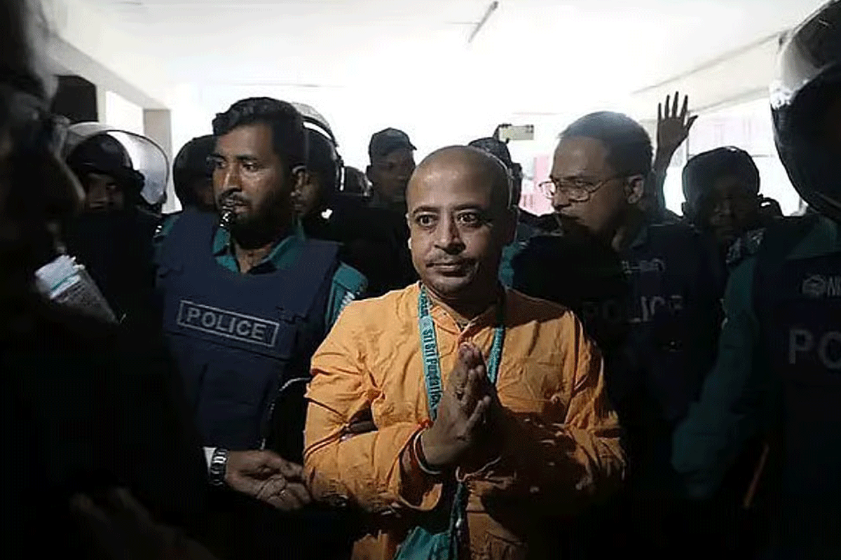 কারাগারে থাকা চিন্ময় কৃষ্ণ দাসের এক মামলায় জামিন