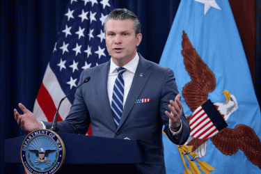 তেহরান সামরিক সরঞ্জাম সরিয়ে নিচ্ছে: মার্কিন প্রতিরক্ষামন্ত্রী