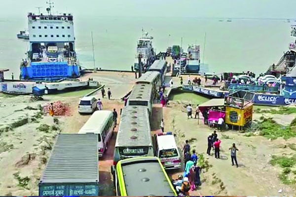 পদ্মার বুকে দ্বিতীয় সেতুর অপেক্ষায় কোটি মানুষ