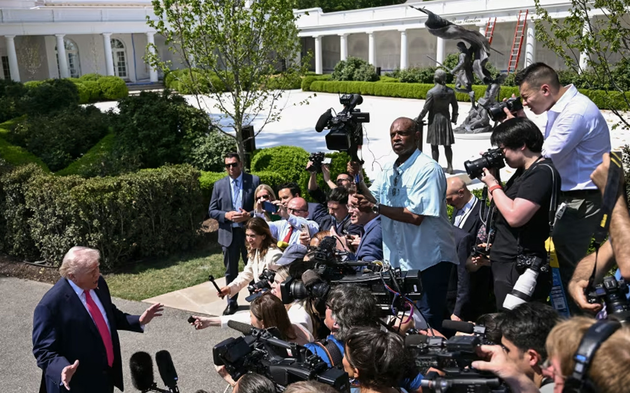 ইরান ইস্যুতে পোপের নামেও ট্রাম্পের ভয়ংকর মিথ্যাচার