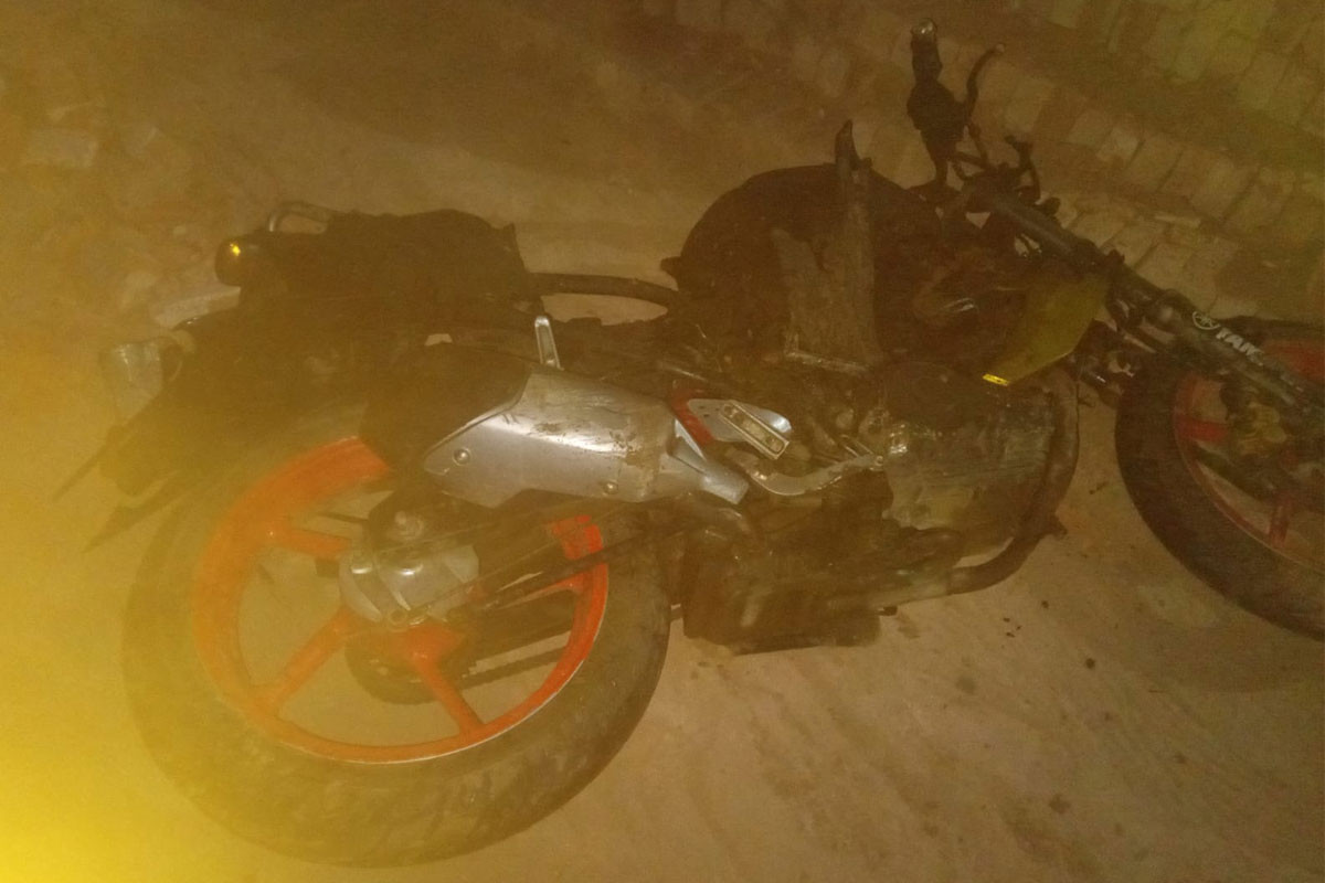 সেনবাগে মাটি কাটাকে কেন্দ্র করে সংঘর্ষ, মোটরসাইকেলে আগুন