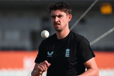 নটিংহ্যামশায়ারের সঙ্গে ইংলিশ পেসারের নতুন চুক্তি