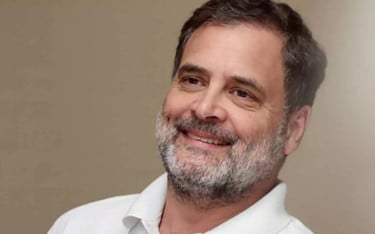 ‘দ্বৈত নাগরিকত্ব’ নিয়ে বিপদে রাহুল গান্ধী