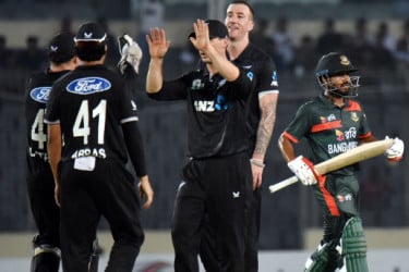 ২৬ রানে হেরে সিরিজ শুরু করল বাংলাদেশ