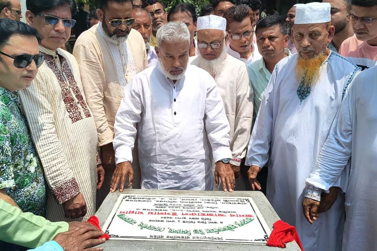 সোনারগাঁয়ে বিদ্যালয়ের নতুন ভবন উদ্বোধন
