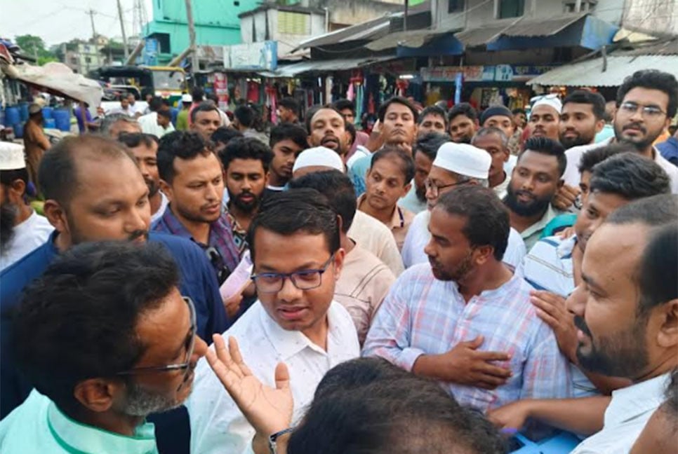 বরিশালে অতিরিক্ত দামে জ্বালানি তেল বিক্রি, জরিমানা