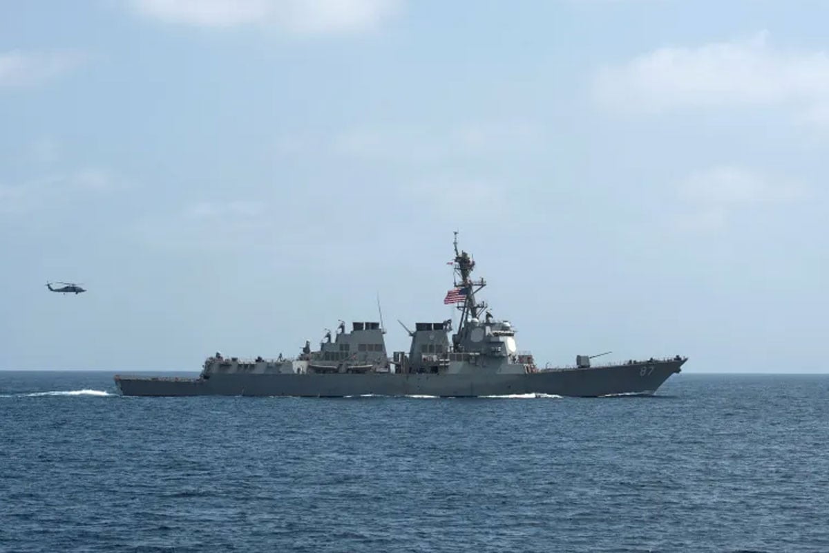 ইরানের জাহাজে অভিযান চালাতে প্রস্তুত হচ্ছে যুক্তরাষ্ট্র, হুঁশিয়ারি তেহরানের