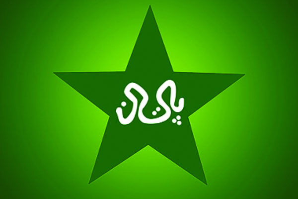 কোচ সরফরাজের নেতৃত্বে আসছে পাকিস্তান