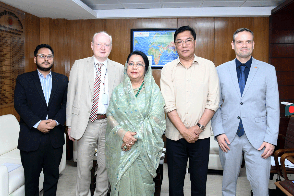 জার্মান রাষ্ট্রদূতের সঙ্গে বিমান পরিবহন ও পর্যটনমন্ত্রী-প্রতিমন্ত্রীর সাক্ষাৎ