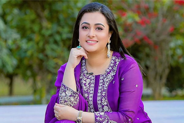 রূপ সচেতন পূর্ণিমা