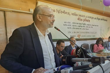 আইএমএফের সঙ্গে ঋণচুক্তি করে জনগণকে জিম্মি করে গেছে আওয়ামী লীগ: প্রধানমন্ত্রীর উপদেষ্টা