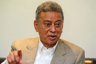 আইএমএফের চাপে জ্বালানি তেলের দাম বাড়ানো হয়নি: অর্থমন্ত্রী