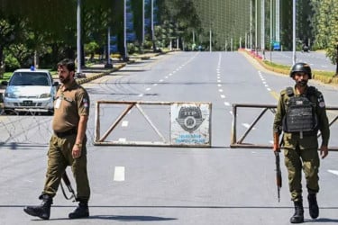 নিরাপত্তা নিয়ে শঙ্কা, দ্বিতীয় দফার বৈঠকে পাকিস্তানে যাচ্ছেন না মার্কিন ভাইস প্রেসিডেন্ট