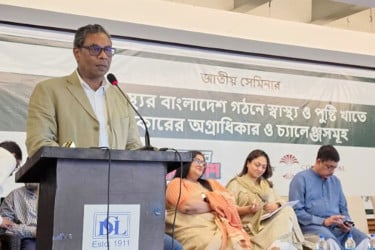 বিগত সরকারের দুর্নীতির কারণে হাতুড়ির টোকায় বর্তমান স্বাস্থ্যখাত পুনর্গঠন কঠিন