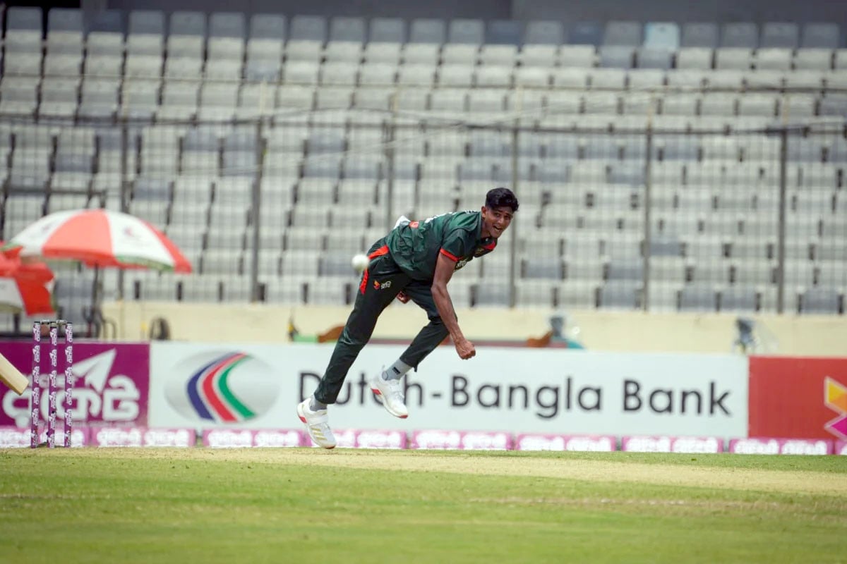 নাহিদ রানার ৫ উইকেট, ১৯৮ রানে থামল নিউজিল্যান্ড
