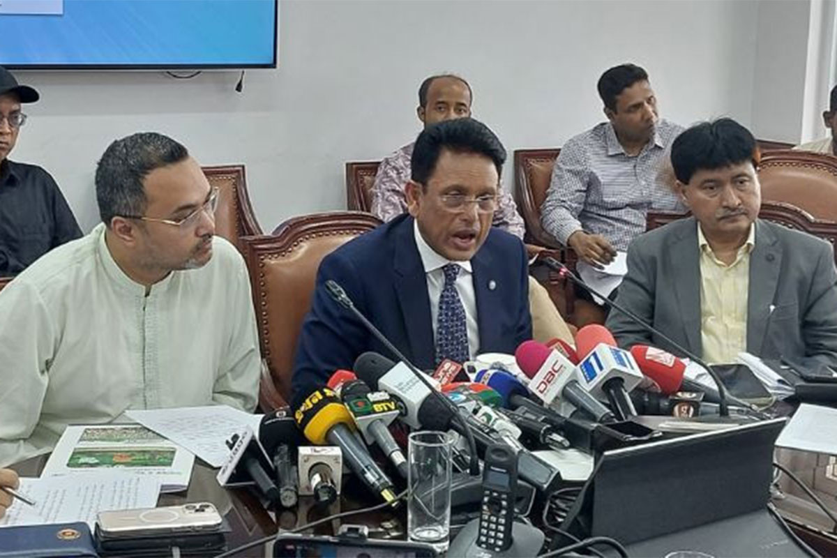 পরীক্ষার্থীদের ভয়মুক্ত থেকে হাসিমুখে পরীক্ষায় অংশ নেওয়ার আহ্বান