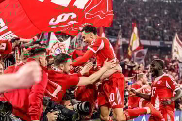 চার ম্যাচ আগেই বায়ার্নের ৩৫তম বুন্দেসলিগা ট্রফি