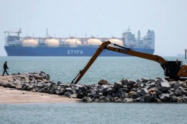 হরমুজের পর মালাক্কা প্রণালি নিয়ে শঙ্কা তৈরি হচ্ছে কেন?