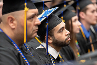 মাত্র দুই মাসেই শেষ চার বছরের স্নাতক: সত্যিই কি সম্ভব নাকি প্রতারণা