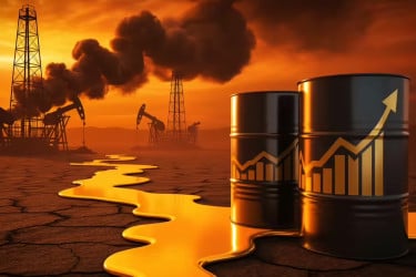 হু হু করে বাড়ছে তেলের দাম