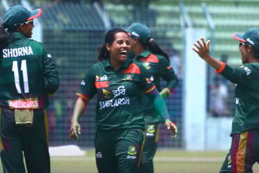 শ্রীলঙ্কাকে হারিয়ে ঐতিহাসিক জয় বাংলাদেশের