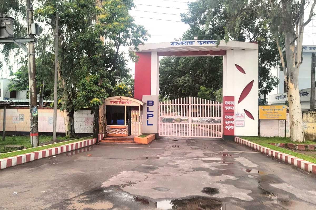 বাংলাবান্ধা স্থলবন্দরে ৩ দিন আমদানি-রপ্তানি বন্ধ
