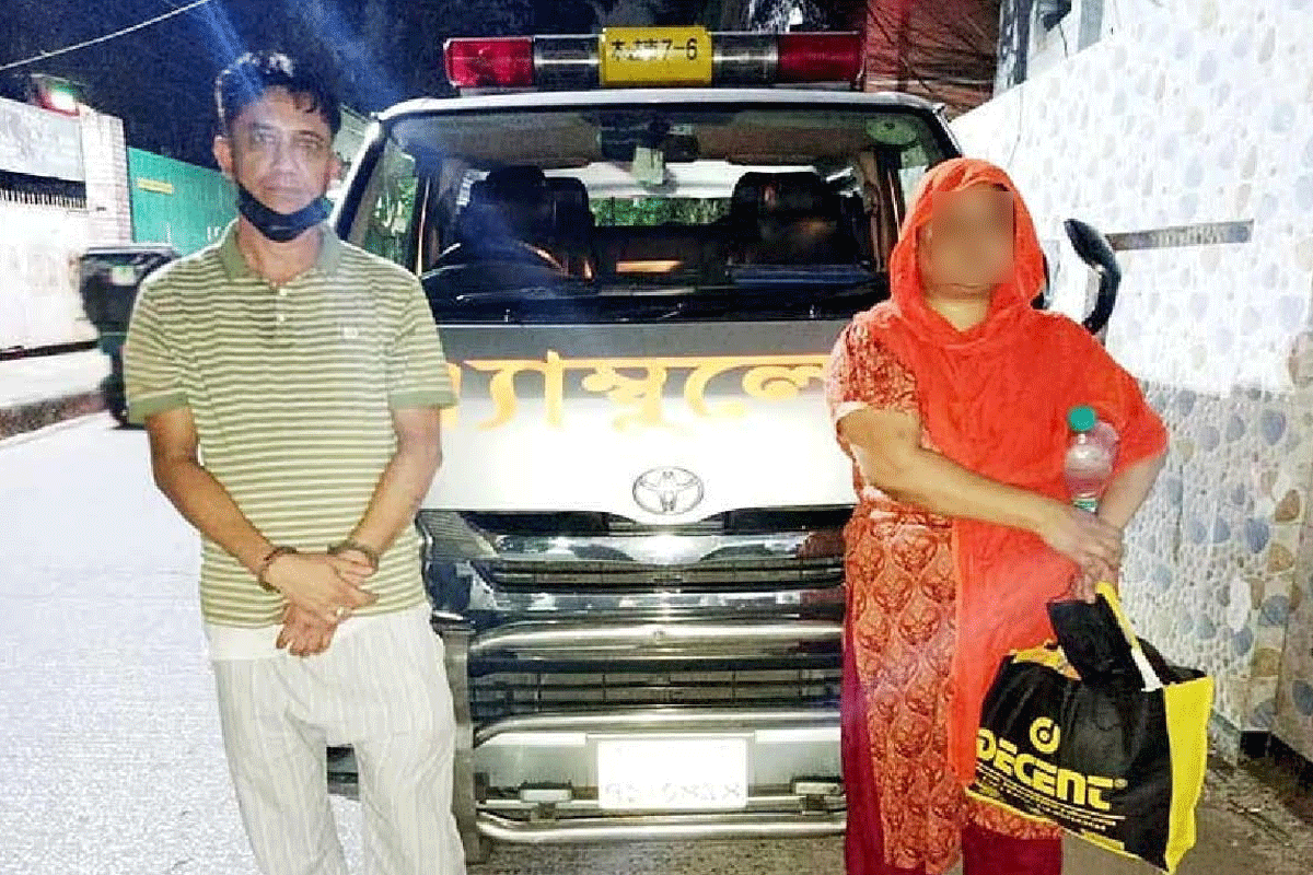অ্যাম্বুলেন্সে ইয়াবা পাচারকালে স্বামী-স্ত্রী আটক