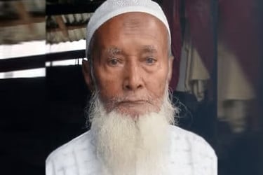 বন্ধুর কবর খুঁড়তে গিয়ে কবরেই লুটিয়ে পড়ে আরেক বন্ধুর মৃত্যু