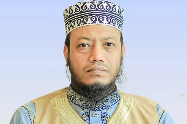 মুফতি আমির হামজার বিরুদ্ধে গ্রেফতারি পরোয়ানা