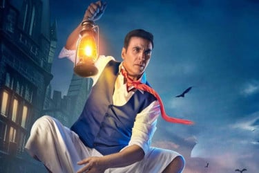 চার দিনে ১০০ কোটি ছাড়াল অক্ষয়ের ‘ভূত বাংলা’