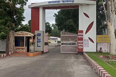 সাপ্তাহিক ছুটিসহ টানা ৪দিন বন্ধ বাংলাবান্ধা স্থলবন্দর