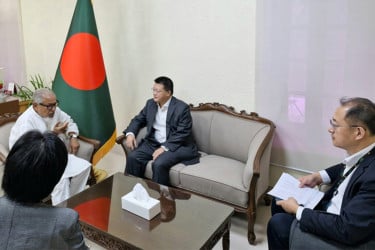 প্রধানমন্ত্রীর কৃষি উপদেষ্টার সঙ্গে চীনা রাষ্ট্রদূতের সাক্ষাৎ