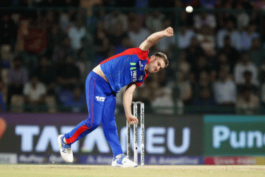 আইপিএলের মধ্যেই দল ছাড়লেন দক্ষিণ আফ্রিকান পেসার