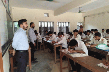 ফটিকছড়িতে এসএসসি পরীক্ষার প্রথম দিনে অনুপস্থিত ৫৮
