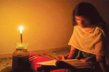 জ্বালানি সংকটে সিলেটে বাড়ছে লোডশেডিং, বিপাকে ব্যবসায়ী-শিক্ষার্থীরা