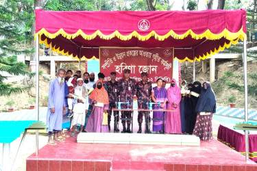 পাহাড়ে সুবিধাবঞ্চিত মানুষের পাশে বিজিবি