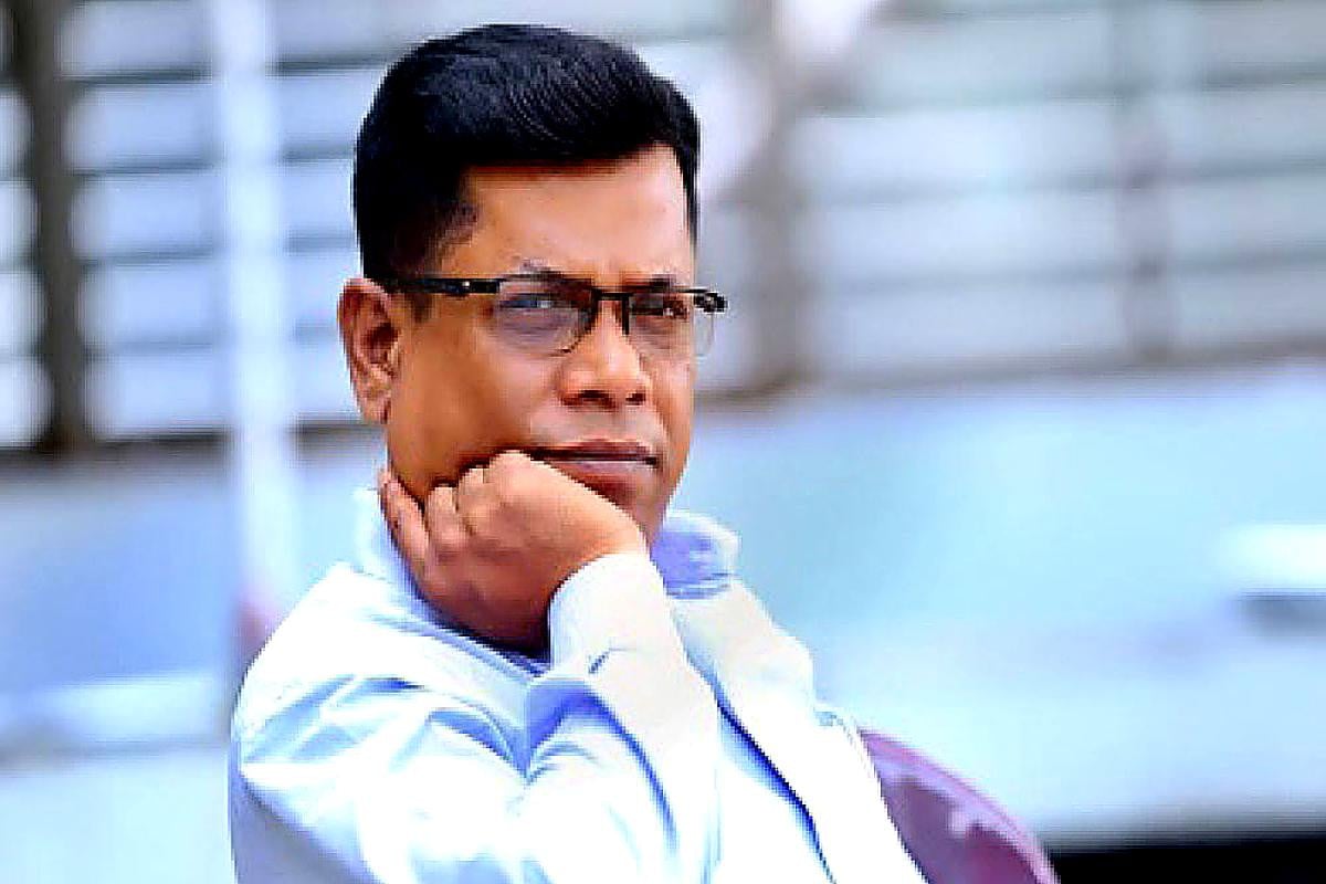 কার স্বার্থে এই বোয়িং