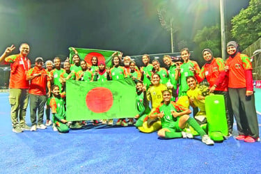 এশিয়ান গেমস হকিতে বাংলাদেশের মেয়েরা