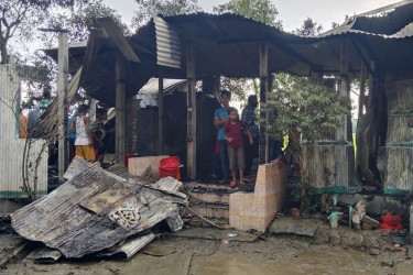 বুড়িচংয়ে অগ্নিকাণ্ডে দুই বসতঘর পুড়ে ছাই