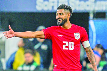 ইংল্যান্ডের সামনে এবার ‘নতুন পানামা’