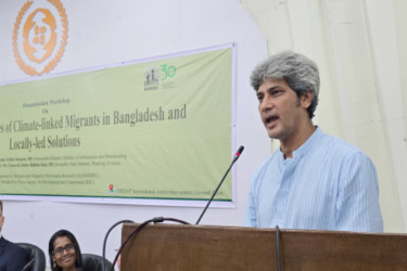 জনগণের ম্যান্ডেট নিয়ে আসা পরিবর্তনগুলোর ব্যাপারে সরকার দৃঢ়প্রতিজ্ঞ : জোনায়েদ সাকি