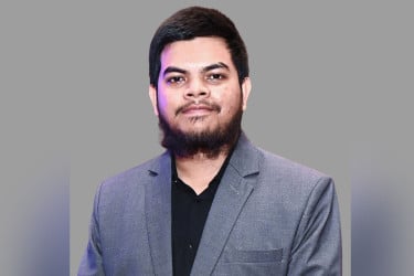 জ্ঞান উৎপাদনের রাজনীতি: কে লিখে, কে পড়ে, আর কে নির্ধারণ করে সত্য?