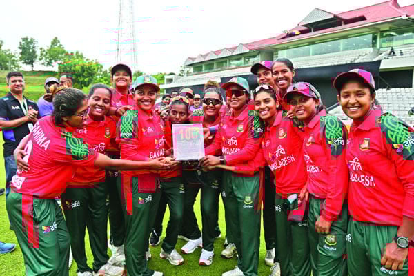 নিগারের পর নাহিদা খেললেন ১০০ টি-২০ ম্যাচ